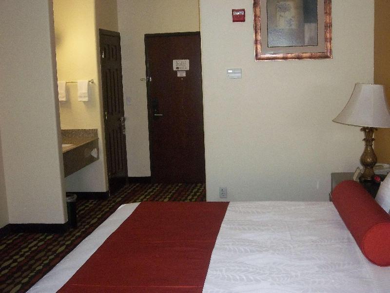 Best Western Greentree Inn & Suites Moore Eksteriør billede