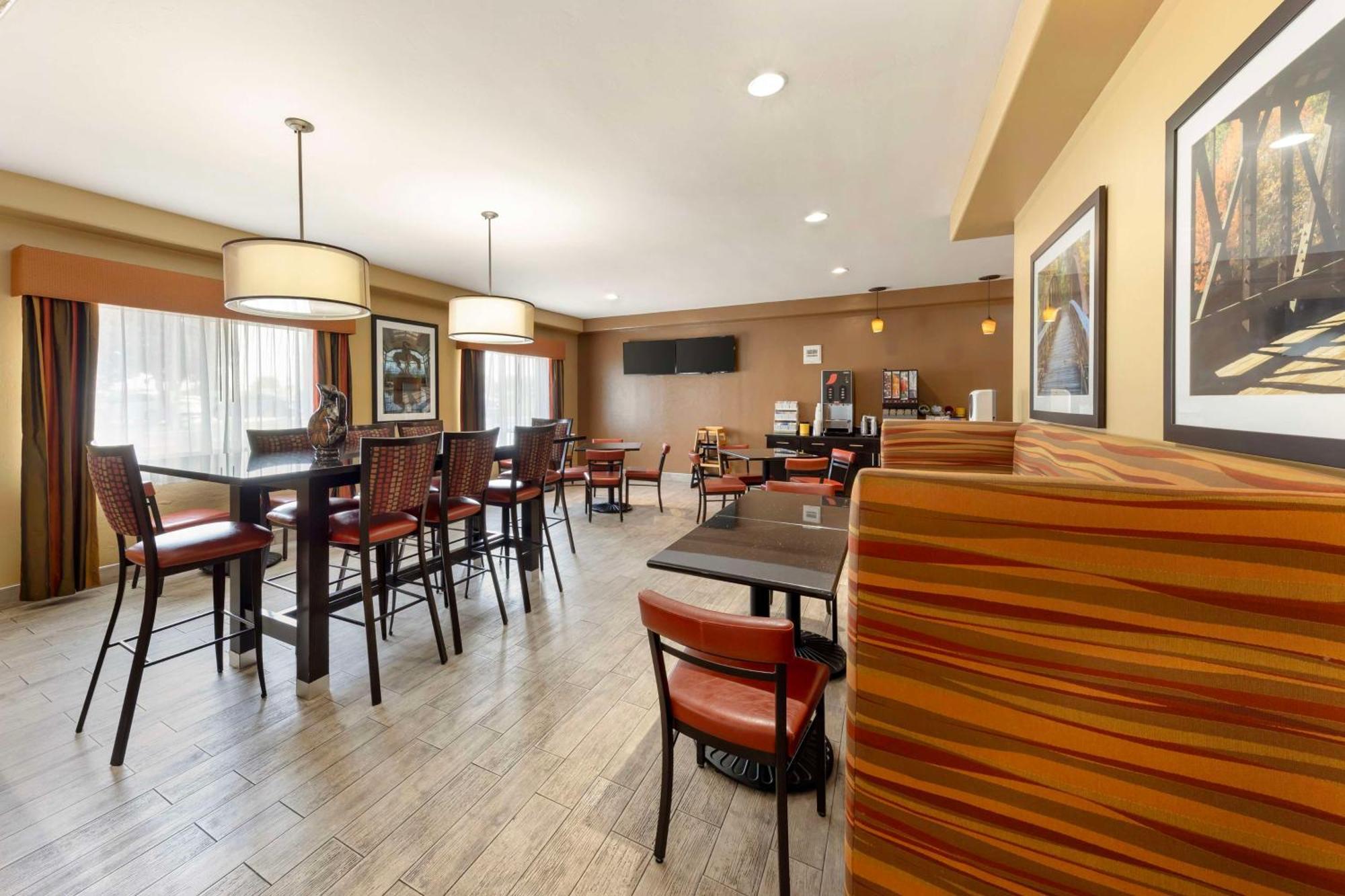 Best Western Greentree Inn & Suites Moore Eksteriør billede