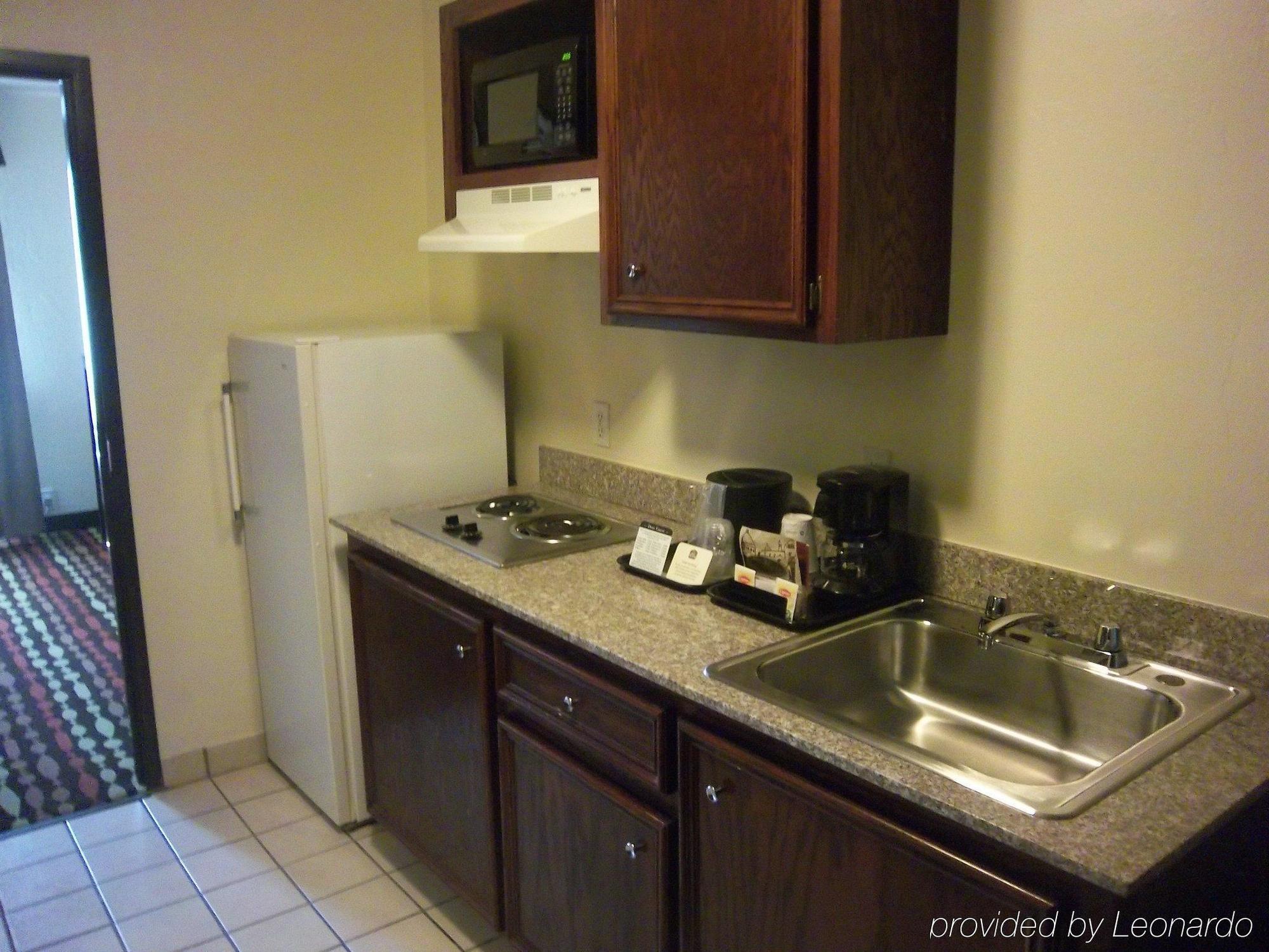 Best Western Greentree Inn & Suites Moore Eksteriør billede