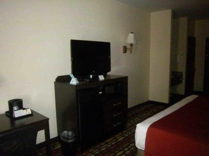 Best Western Greentree Inn & Suites Moore Eksteriør billede
